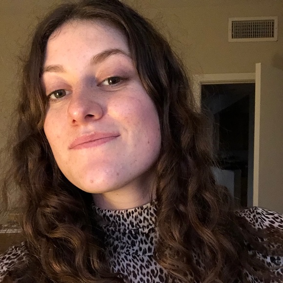 Meet your Posher, Christina - Picture 1 of 1